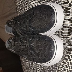 Nike SB Zoom Stefan Janoski Elite, Black, Size 10.5, Lightly Used